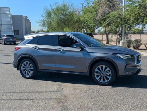 2022 INFINITI QX50 LUXE