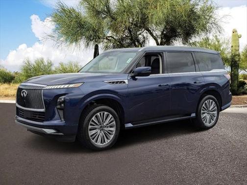 2025 INFINITI QX80 Luxe