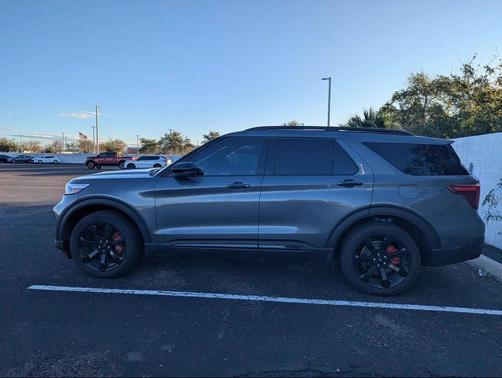 2023 Ford Explorer ST