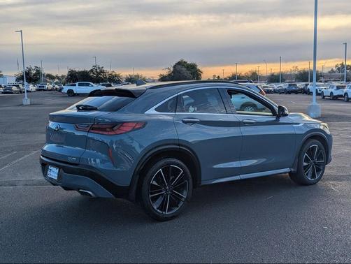 2022 INFINITI QX55 LUXE