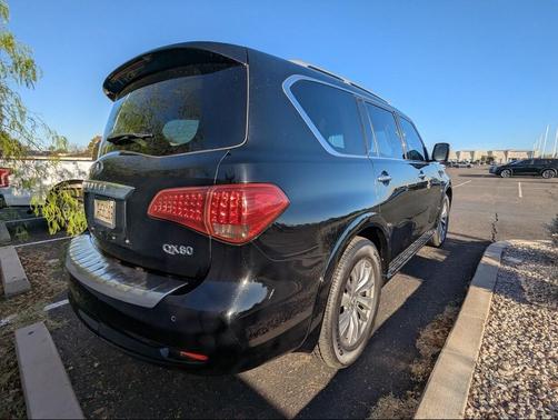 2016 INFINITI QX80 Base