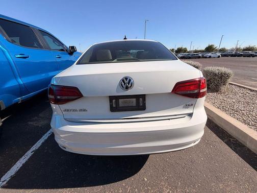 Pure White 2017 Volkswagen Jetta 1.8T SEL