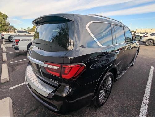 2018 INFINITI QX80 Base