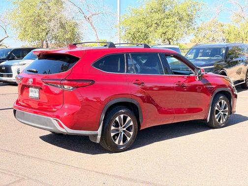 Ruby Flare Pearl 2021 Toyota Highlander XLE
