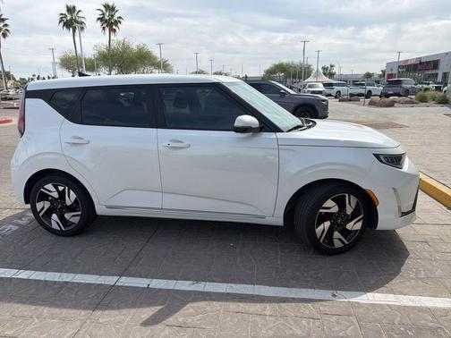 2024 Kia Soul GT-Line