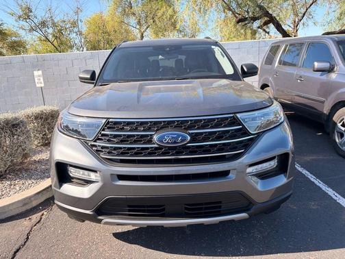 Carbonized Gray Metallic 2022 Ford Explorer XLT
