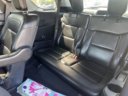 Carbonized Gray Metallic 2022 Ford Explorer XLT