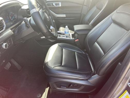Carbonized Gray Metallic 2022 Ford Explorer XLT