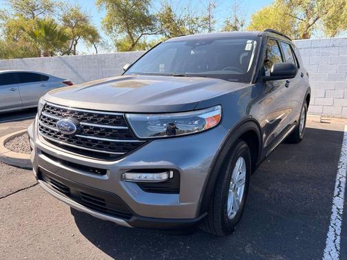 Carbonized Gray Metallic 2022 Ford Explorer XLT