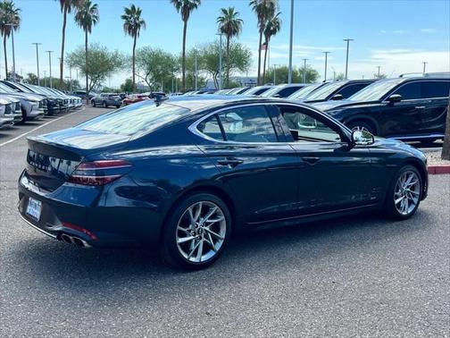 2022 Genesis G70 2.0T RWD