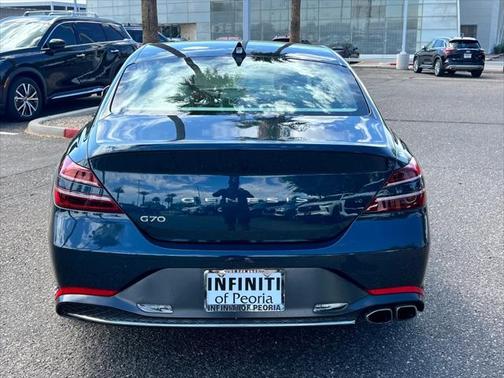 2022 Genesis G70 2.0T RWD