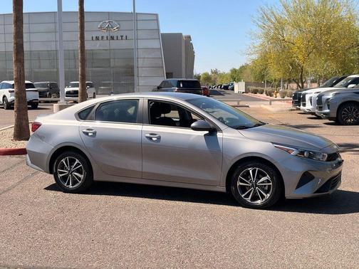 Gray 2023 Kia Forte LXS