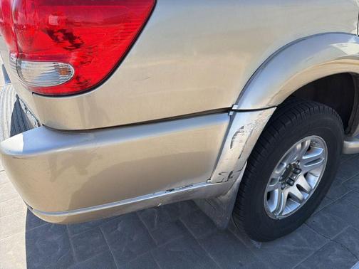 Gold 2005 Toyota Sequoia SR5