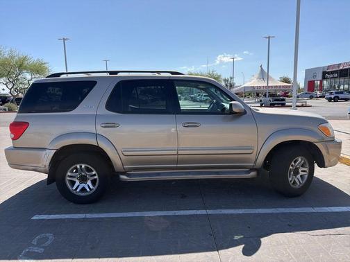 Gold 2005 Toyota Sequoia SR5