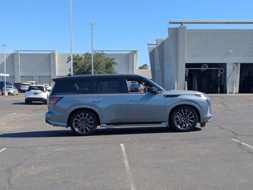 Dynamic Metal/Black Obsidian 2026 INFINITI QX80 AUTOGRAPH AWD