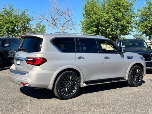 2022 INFINITI QX80 SENSORY