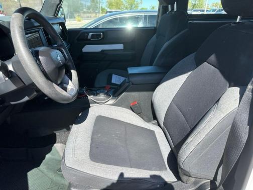 Oxford White 2023 Ford Bronco Base