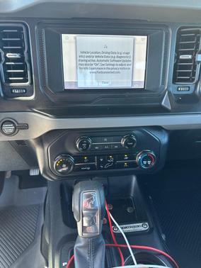 Oxford White 2023 Ford Bronco Base