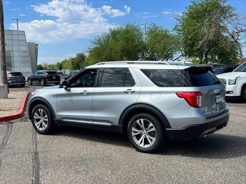 2020 Ford Explorer Platinum