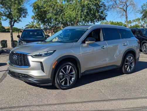 2022 INFINITI QX60 Luxe