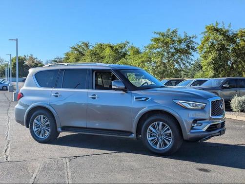 2021 INFINITI QX80 Luxe