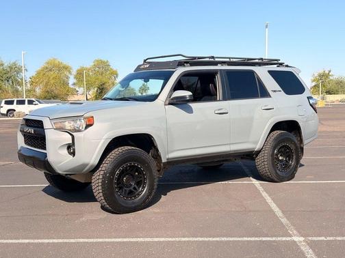 Cement 2017 Toyota 4Runner TRD Pro