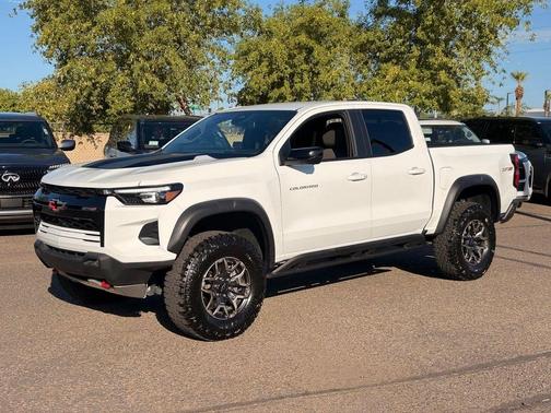 Summit White 2024 Chevrolet Colorado ZR2