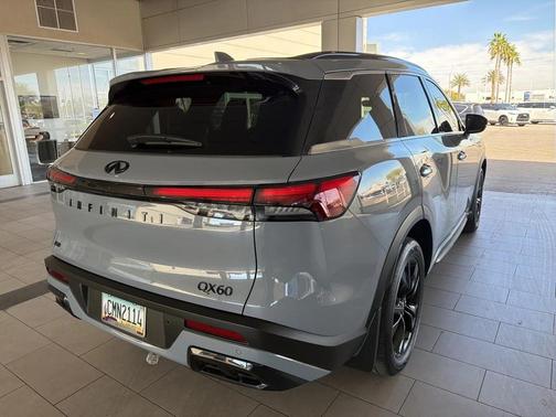 2025 INFINITI QX60 Luxe