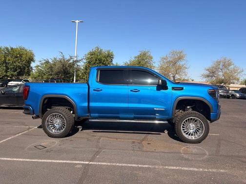 Dynamic Blue Metallic 2023 GMC Sierra 1500 Elevation