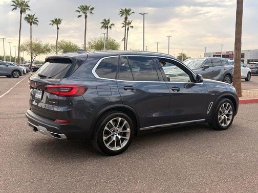 Gray Metallic 2022 BMW X5 PHEV xDrive45e
