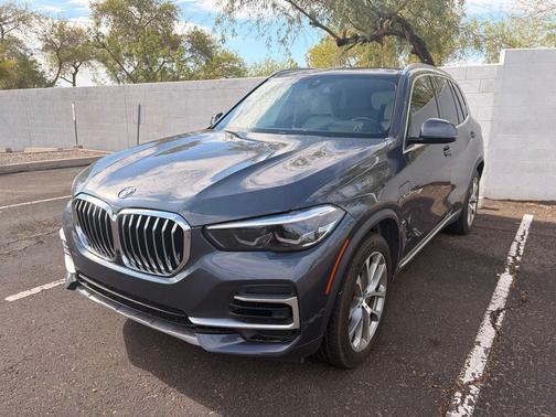 Gray Metallic 2022 BMW X5 PHEV xDrive45e