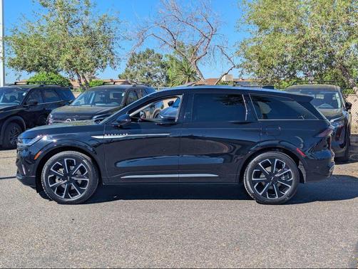 2024 Lincoln Nautilus Reserve