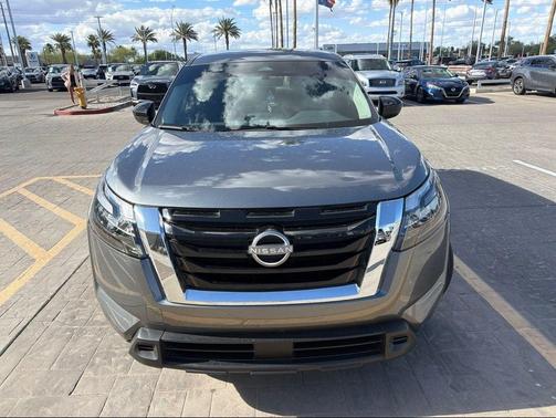 Gun Metallic 2025 Nissan Pathfinder S 4WD