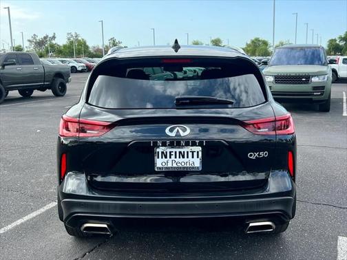 2022 INFINITI QX50 LUXE