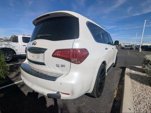 2016 INFINITI QX80 Base