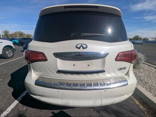 2016 INFINITI QX80 Base