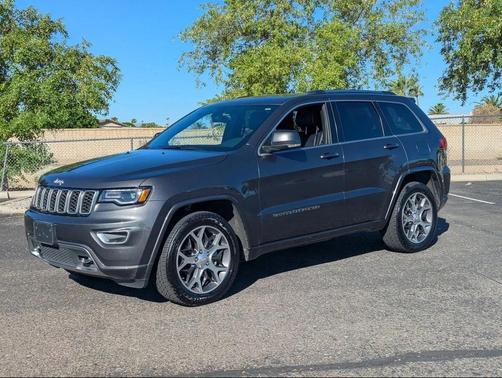 2018 Jeep Grand Cherokee Sterling Edition