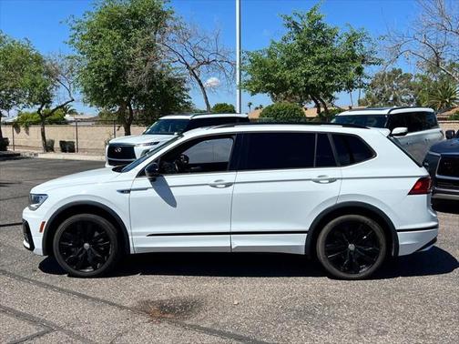 2020 Volkswagen Tiguan 2.0T SE R-Line Black