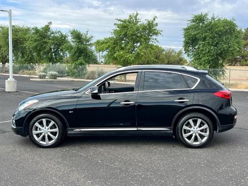 2017 INFINITI QX50 Base
