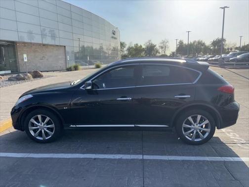 2017 INFINITI QX50 Base