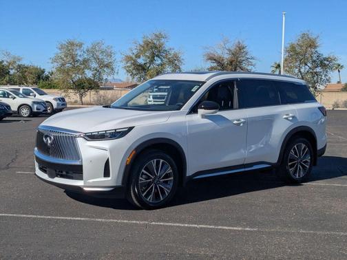 Radiant White 2026 INFINITI QX60 LUXE FWD