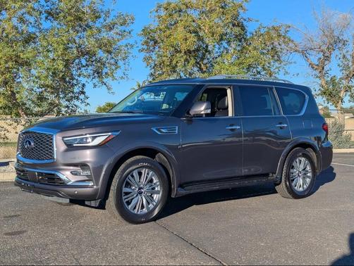 2021 INFINITI QX80 Luxe