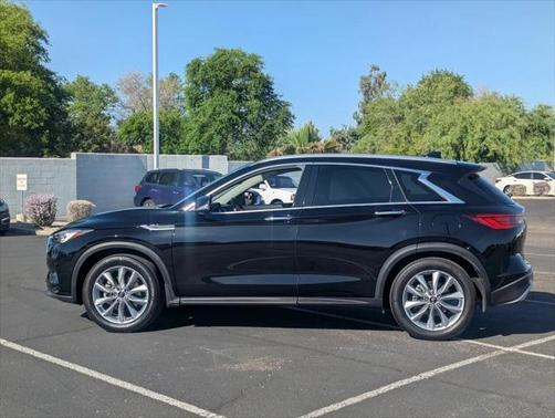 2022 INFINITI QX50 LUXE