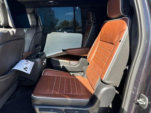 Titanium Rush Metallic 2023 GMC Yukon XL Denali Ultimate