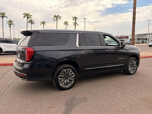Titanium Rush Metallic 2023 GMC Yukon XL Denali Ultimate