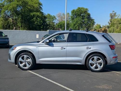 2022 Audi Q5 45 S line Premium Plus