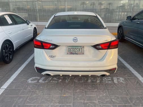 Pearl White 2019 Nissan Altima 2.5 SL