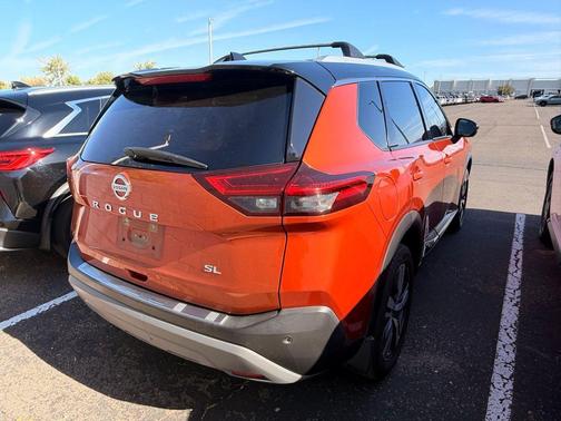 Sunset Drift Chromaflair/Super Black 2021 Nissan Rogue SL