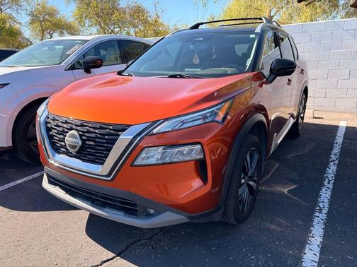 Sunset Drift Chromaflair/Super Black 2021 Nissan Rogue SL