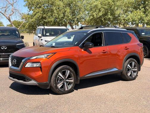 Sunset Drift Chromaflair/Super Black 2021 Nissan Rogue SL